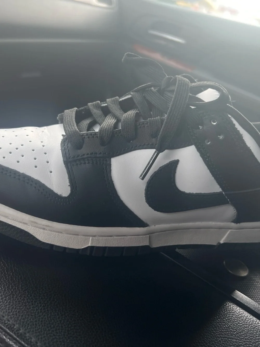 Nike classic low